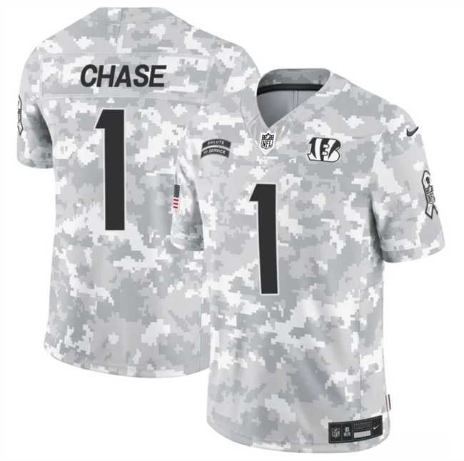 Mens Cincinnati Bengals #1 JaMarr Chase 2024 F.U.S.E Arctic Camo Salute To Service Limited Stitched Football Jersey Dzhi